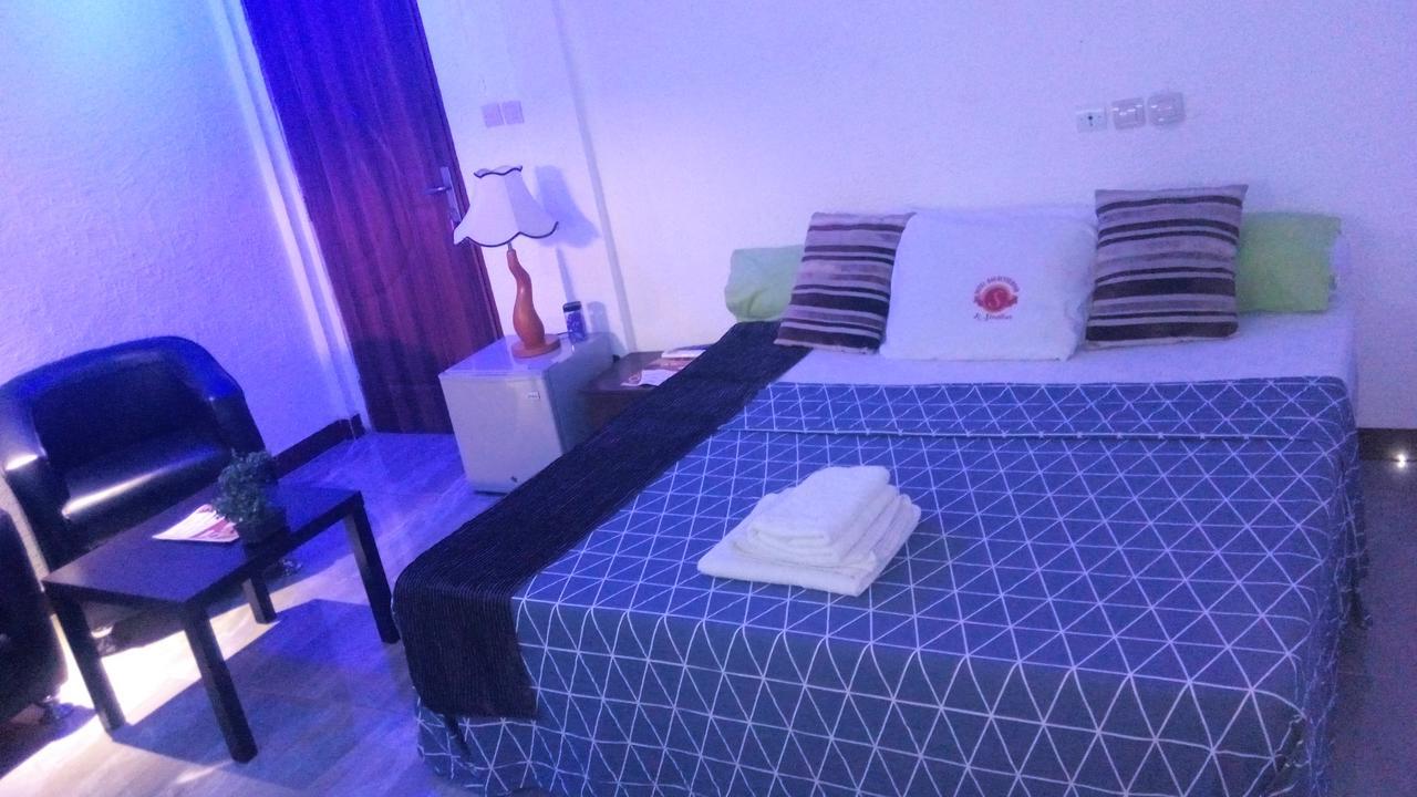 Senateur Hotel Agontinkon 科托努 外观 照片