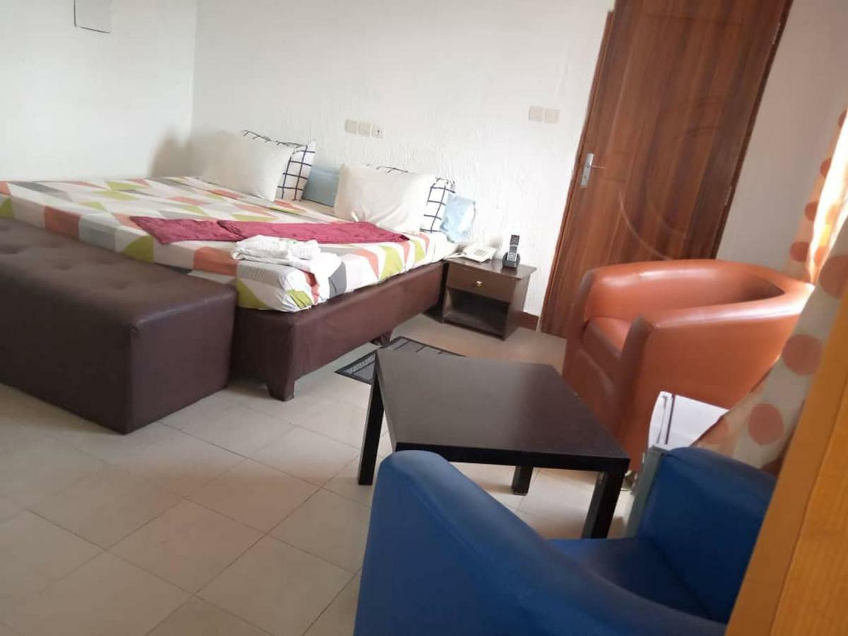 Senateur Hotel Agontinkon 科托努 外观 照片