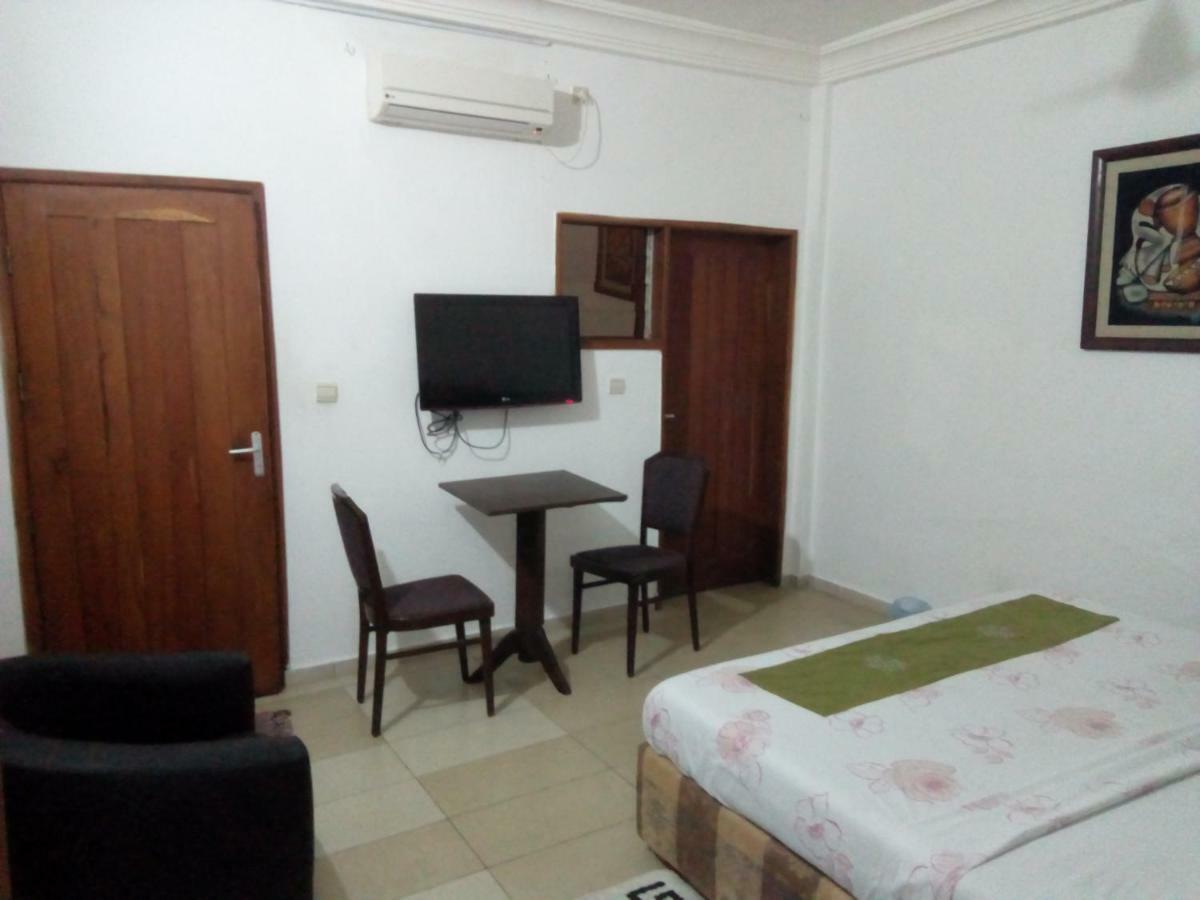 Senateur Hotel Agontinkon 科托努 外观 照片