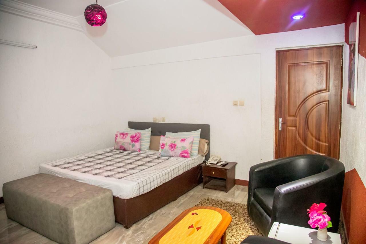 Senateur Hotel Agontinkon 科托努 外观 照片