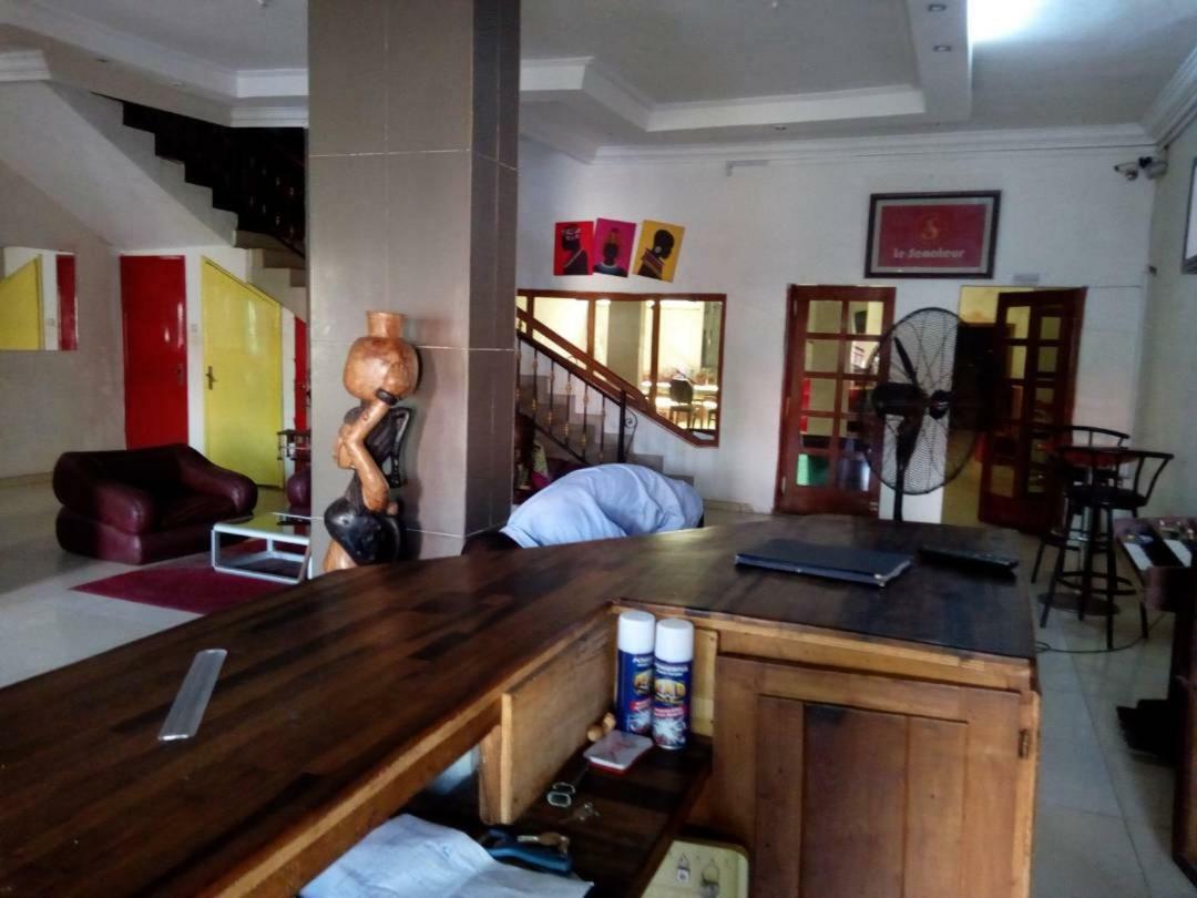 Senateur Hotel Agontinkon 科托努 外观 照片